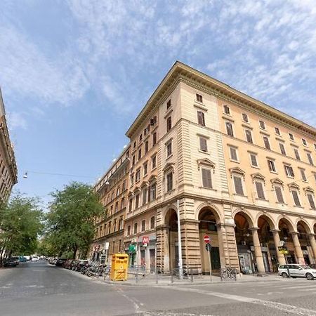 Elegant Aparment Vittorio City Center Рим Екстериор снимка