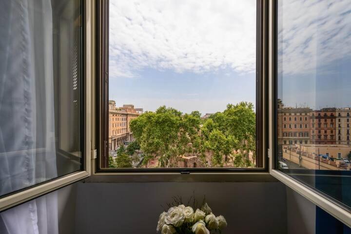 Elegant Aparment Vittorio City Center Рим Екстериор снимка