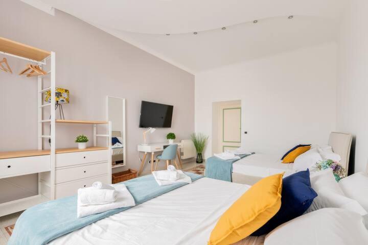 Elegant Aparment Vittorio City Center Рим Екстериор снимка